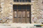 door05.JPG (81231 bytes)